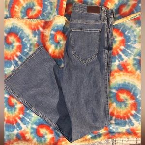 Holister High-rise flare jean size: 9R